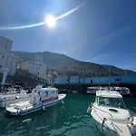 Konukevi Meravigliosa Casa Bianca 3*